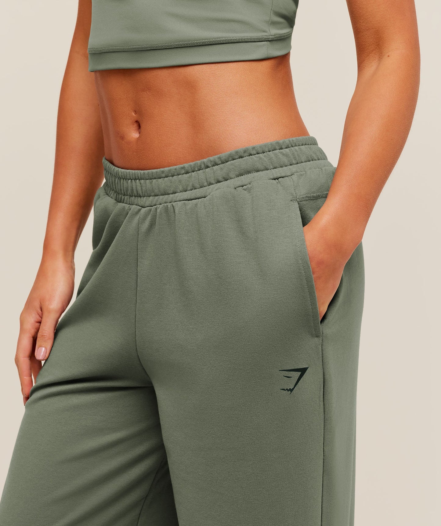 Lifting Dipped Waistband Pants - US 3405