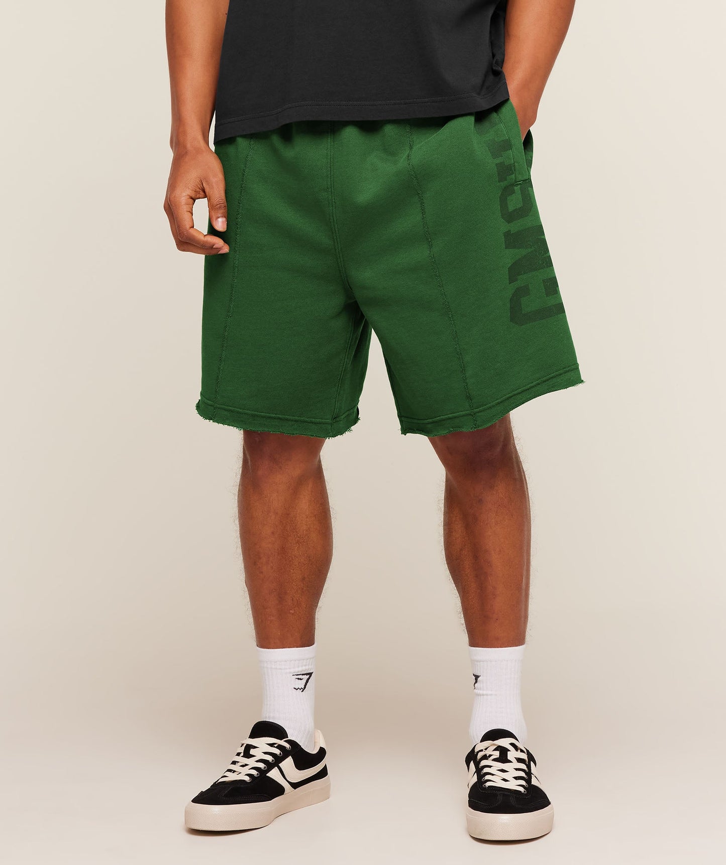 Accent Graphic Sweat Shorts - US 4070