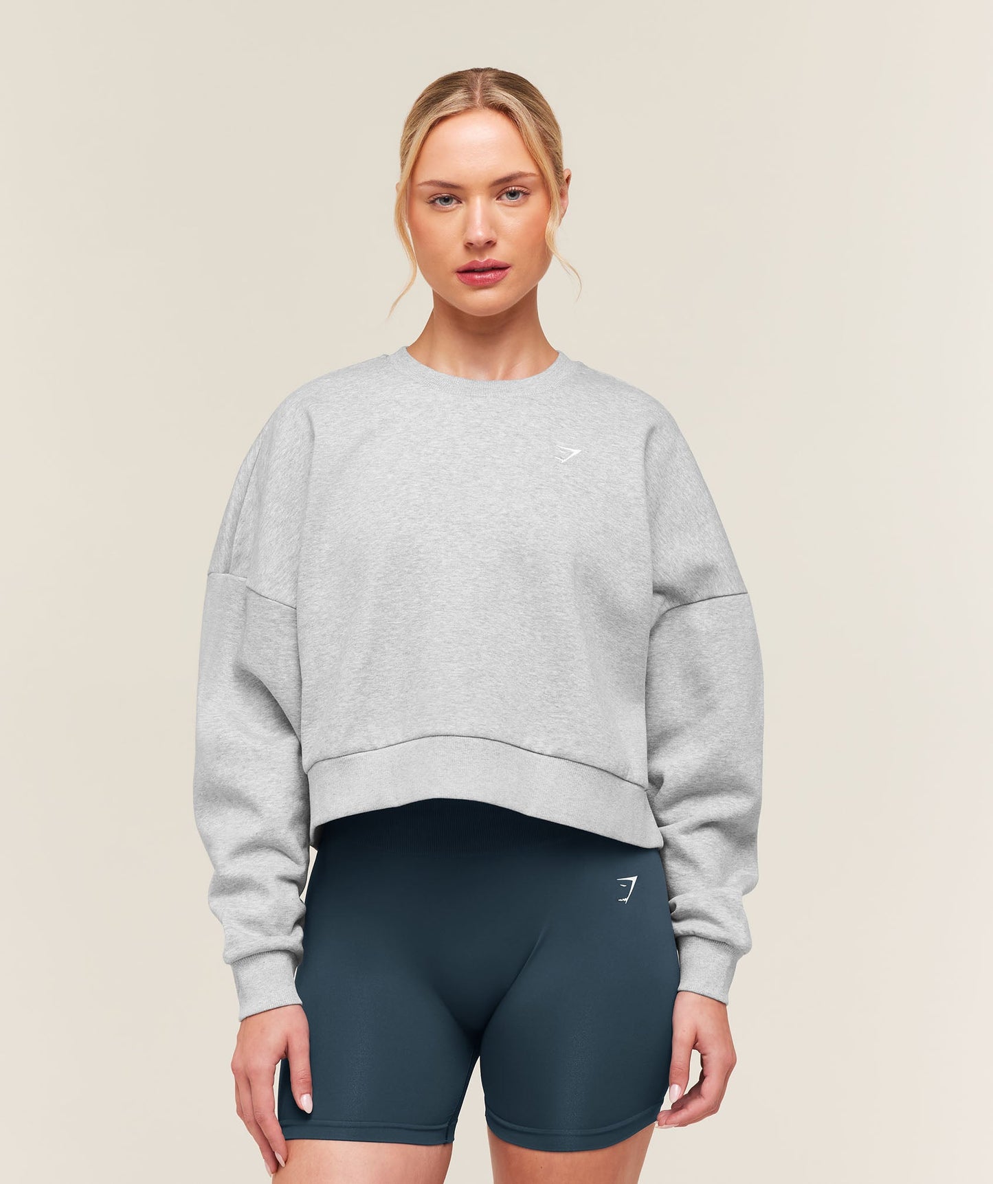 Training Oversized Boxy Sweatshirt - US 9407