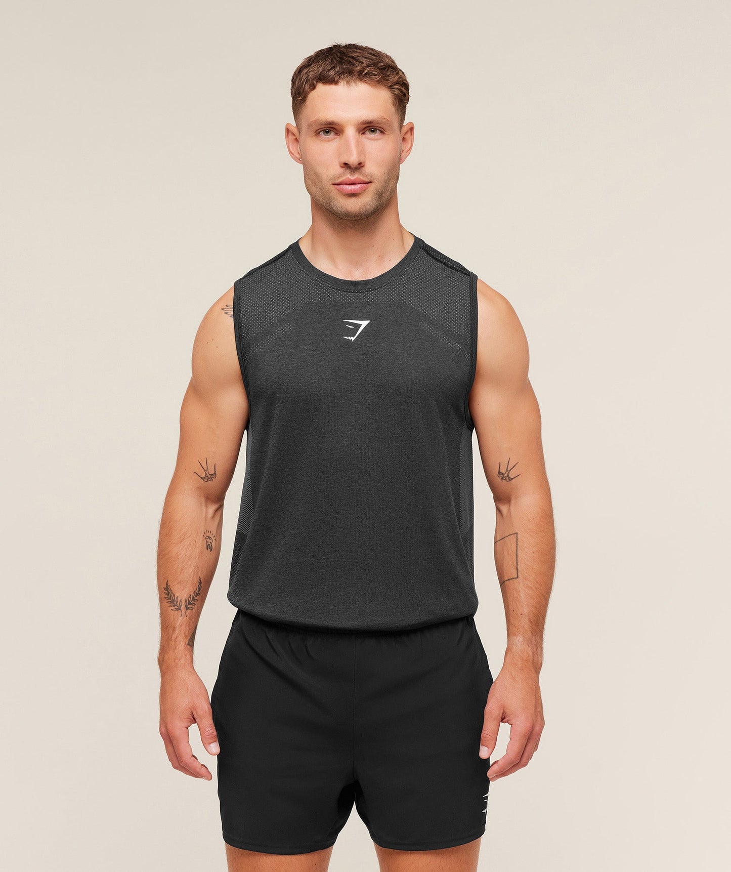 Lightweight Seamless Tank - US 7440