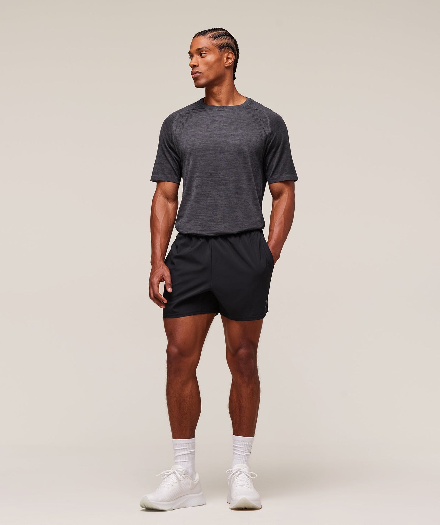Versatile Seamless T-Shirt - US 7190