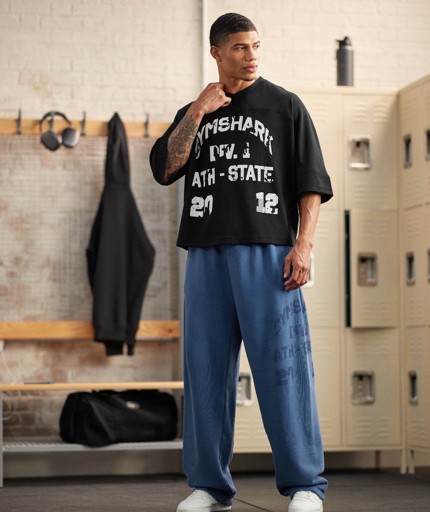 Graphic Mesh Oversized T-Shirt - US 8761