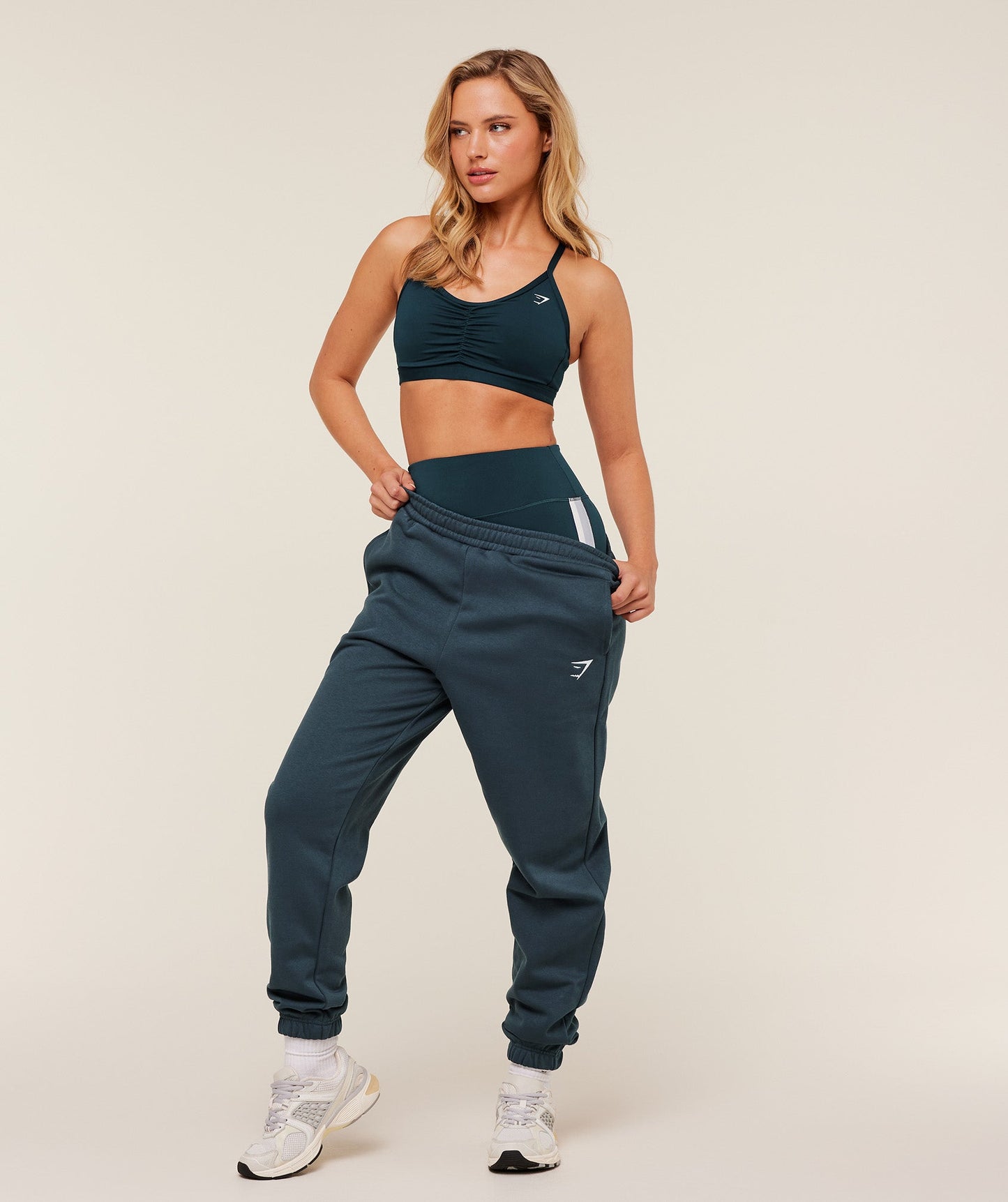 Training Regular Fleece Joggers - US 8206